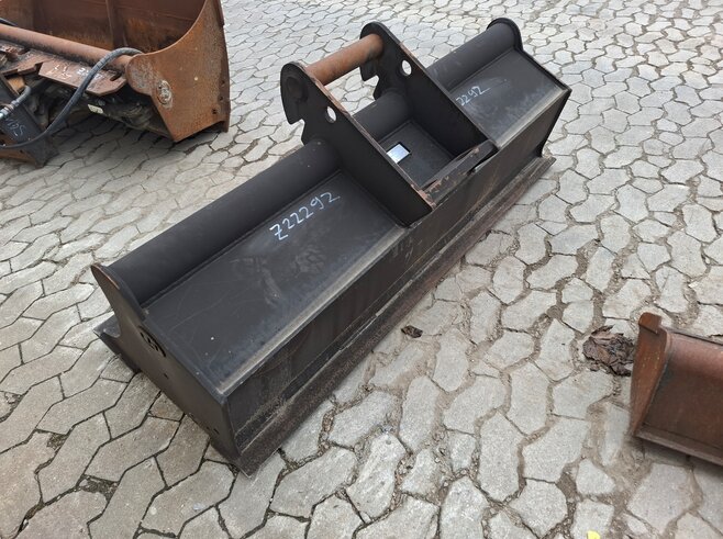 Henle Grabenräumlöffel 1600mm