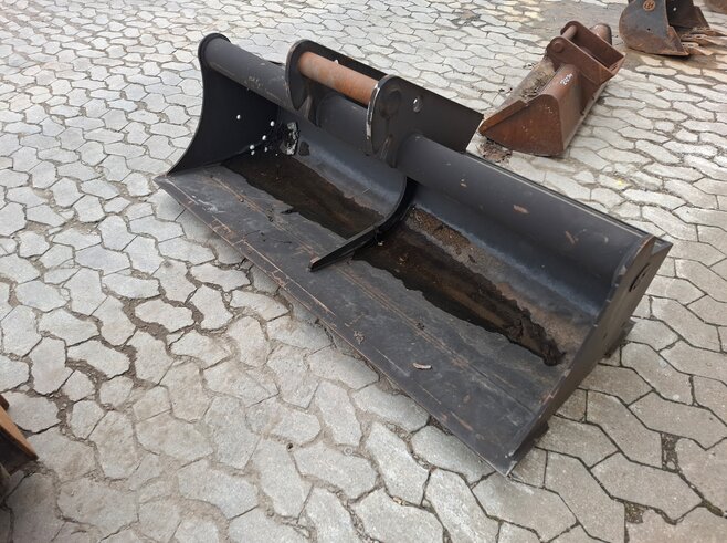 Henle Grabenräumlöffel 1600mm