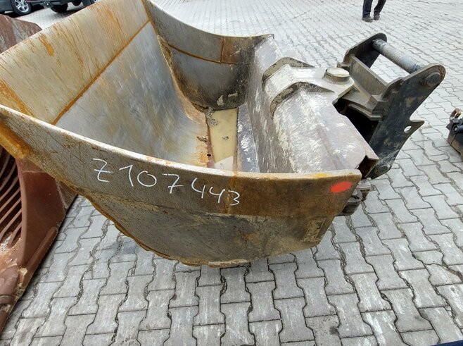 Lehner Grabenräumlöffel schwenkbar 1800mm