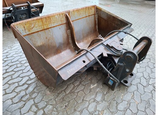 Schwenktieflöffel 2000mm