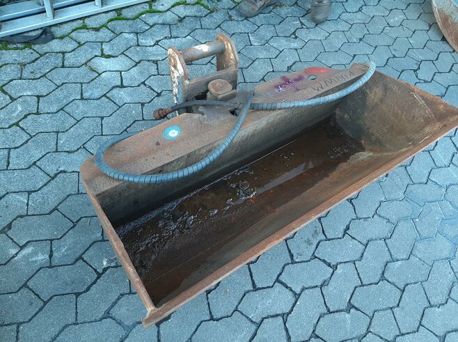 Grabenräumlöffel schwenkbar 1200mm