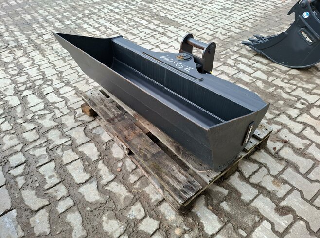 Rädlinger Grabenräumlöffel schwenkbar KGL05H-1400