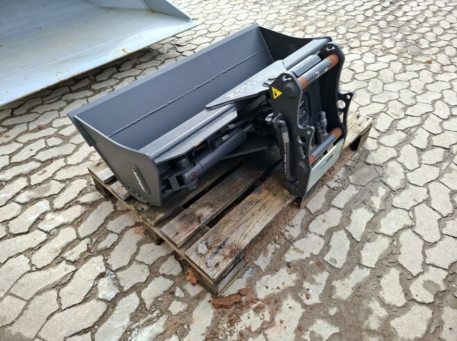 Rädlinger  Grabenräumlöffel schwenkbar 1200mm