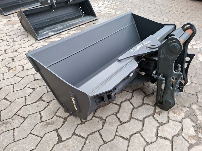 Rädlinger Grabenräumlöffel schwenkbar 1400mm KGL05H-1400