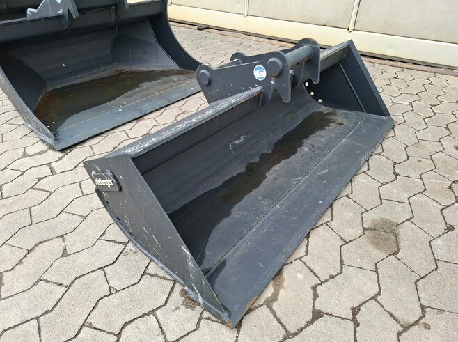 Rädlinger Grabenräumlöffel Starr 1400mm KGL04S-1400