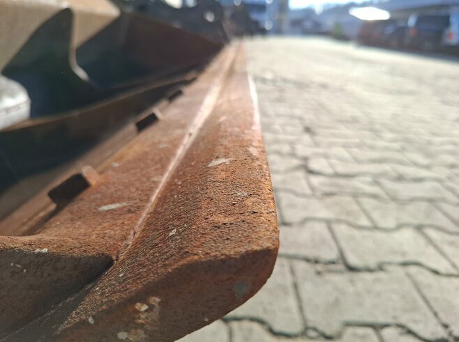 Grabenräumlöffel schwenkbar 1200mm