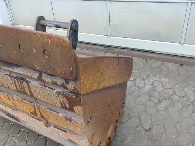 LRT Grabenräumlöffel schwenkbar 2400mm