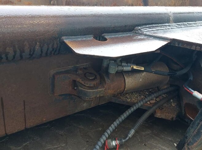 LRT Grabenräumlöffel schwenkbar 2400mm