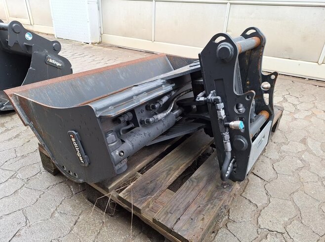 Rädlinger Grabenräumlöffel schwenkbar 1000mm KGL02H-1000