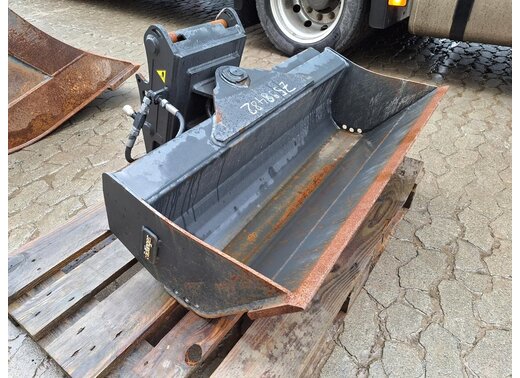 Rädlinger Grabenräumlöffel schwenkbar 1000mm KGL02H-1000