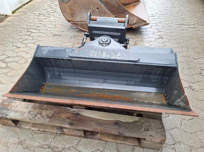 Rädlinger Grabenräumlöffel schwenkbar 1000mm KGL02H-1000