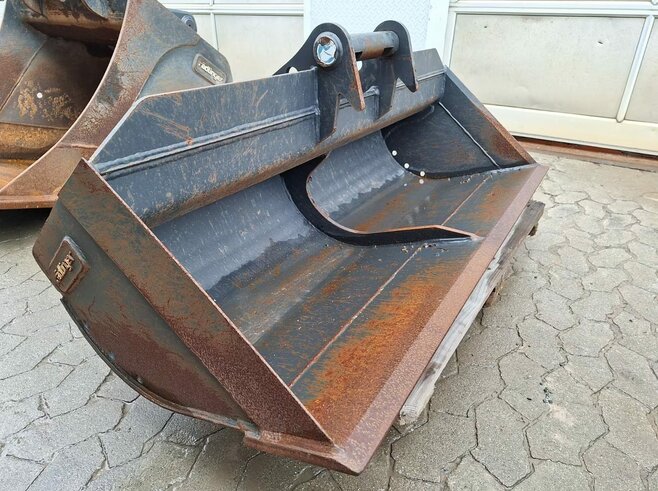 Rädlinger Grabenräumlöffel starr KGL08S-1500