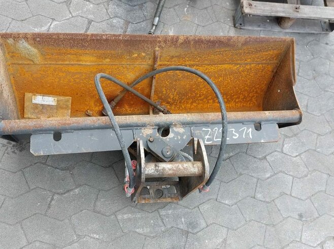 Grabenräumlöffel schwenkbar 1200mm