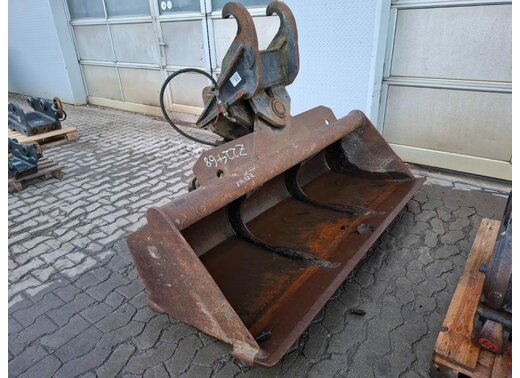 Grabenräumlöffel schwenkbar 1800mm