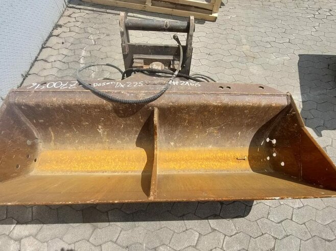 Grabenräumlöffel schwenkbar 2000mm