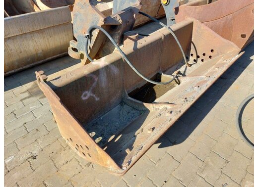 Grabenräumlöffel schwenkbar 2000 mm, CW40