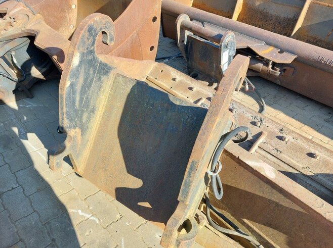 Grabenräumlöffel schwenkbar 2000 mm, CW40