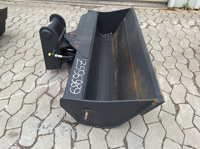 Rädlinger Grabenräumlöffel schwenkbar 1200mm