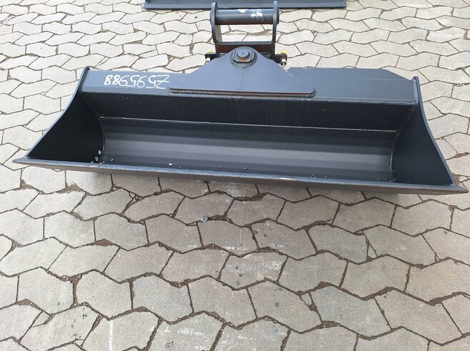 Rädlinger Grabenräumlöffel schwenkbar 1200 mm KGL03H-1200