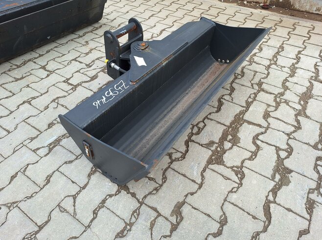 Rädlinger Grabenräumlöffel schwenkbar 1200 mm KGL02H-1200