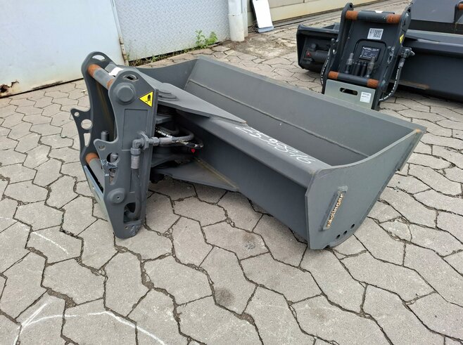 Rädlinger Grabenräumlöffel schwenkbar 1200mm KGL03H-1200