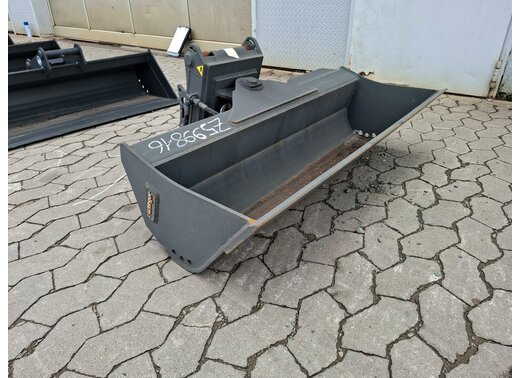 Rädlinger Grabenräumlöffel schwenkbar 1200mm KGL03H-1200