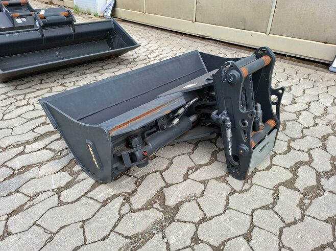 Rädlinger Grabenräumlöffel schwenkbar 1200mm KGL03H-1200