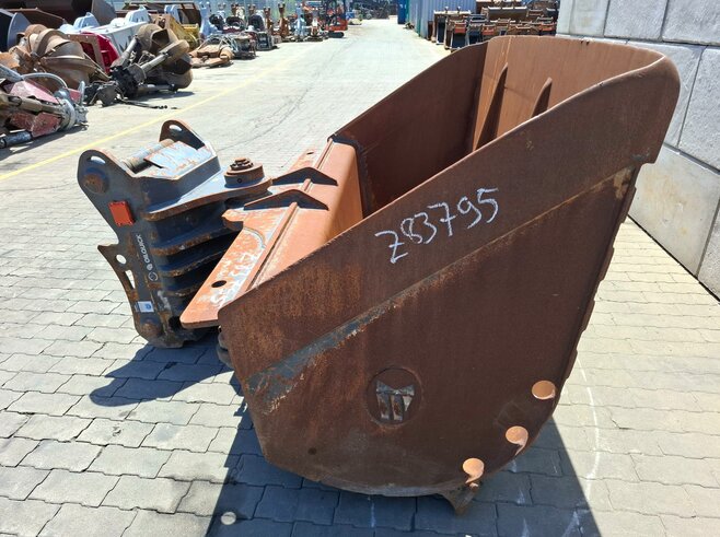 Kaiser Grabenräumlöffel schwenkbar 2200mm