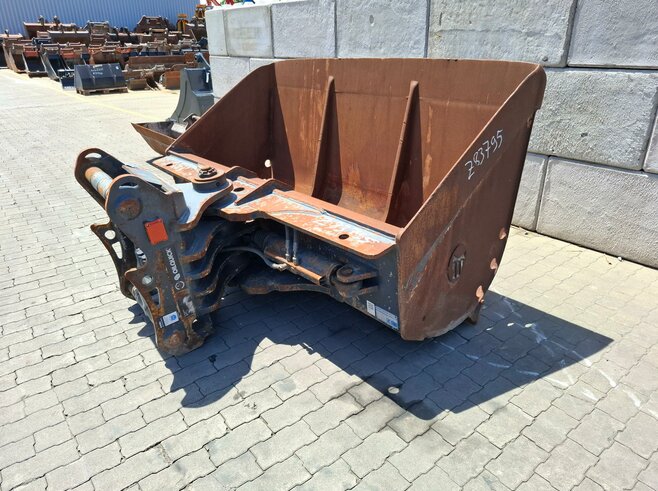 Kaiser Grabenräumlöffel schwenkbar 2200mm