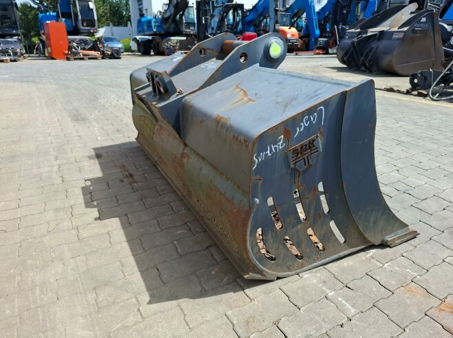 SBK Grabenräumlöffel Starr 2000mm
