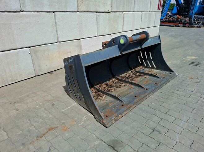 SBK Grabenräumlöffel Starr 2000mm