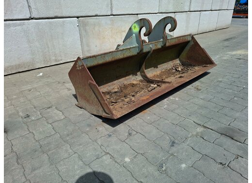 Reschkatec Grabenräumlöffel Starr 1500mm