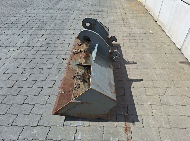 Reschkatec Grabenräumlöffel Starr 1500 mm