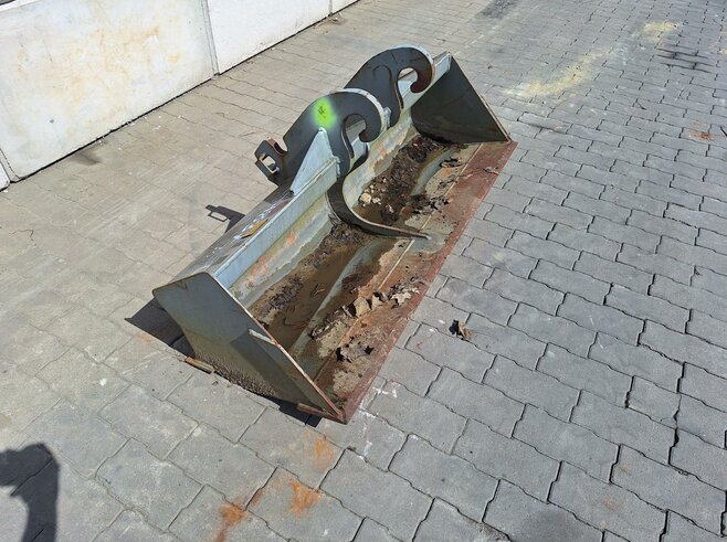 Reschkatec Grabenräumlöffel Starr 1500 mm