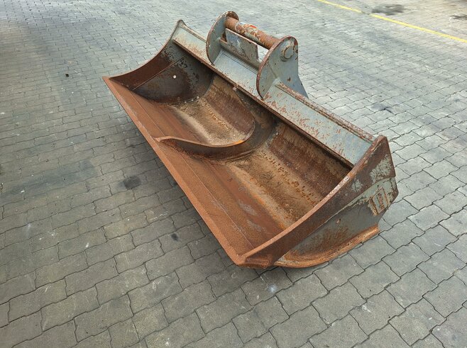 Rädlinger Grabenräumlöffel Starr 2000 mm