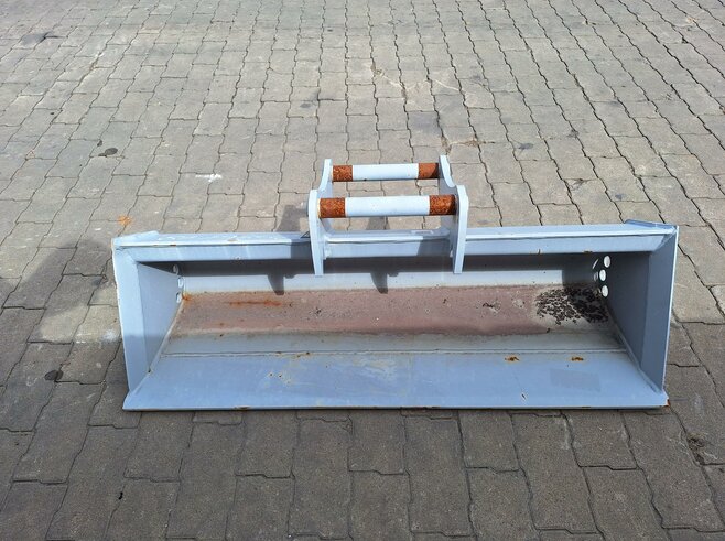 KTEG Grabenräumlöffel Starr 1200mm