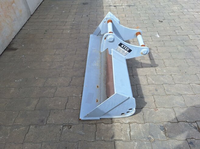 KTEG Grabenräumlöffel Starr 1200mm