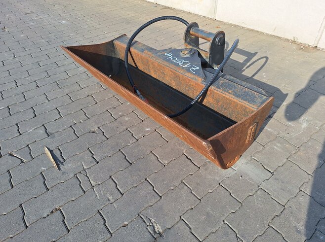 Rädlinger Grabenräumlöffel schwenkbar 1200 mm