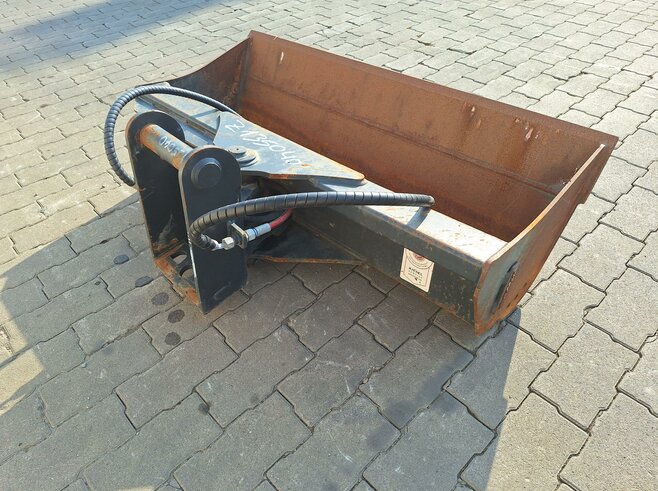 Rädlinger Grabenräumlöffel schwenkbar 1200 mm