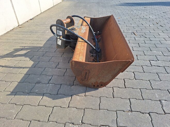 Rädlinger Grabenräumlöffel schwenkbar 1400 mm