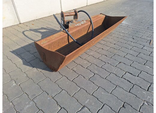 Rädlinger Grabenräumlöffel schwenkbar 1400 mm
