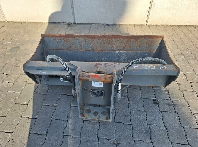 Rädlinger Grabenräumlöffel schwenkbar 1200 mm