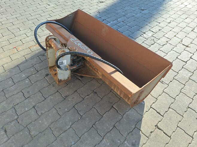 Rädlinger Grabenräumlöffel schwenkbar 1400 mm