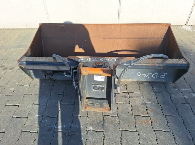 Rädlinger Grabenräumlöffel schwenkbar 1400 mm
