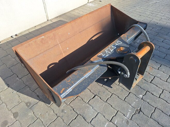 Rädlinger Grabenräumlöffel schwenkbar 1400 mm