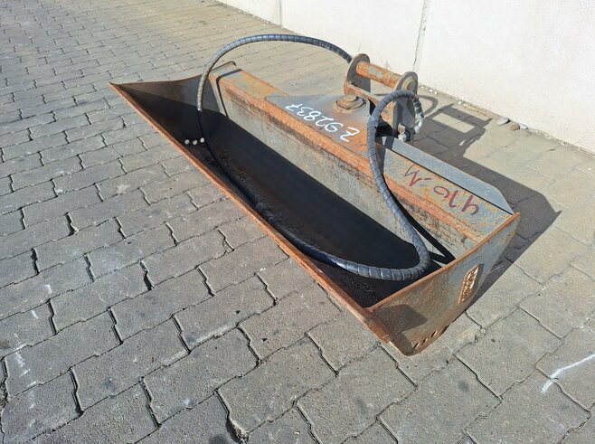 Rädlinger Grabenräumlöffel schwenkbar 1200 mm
