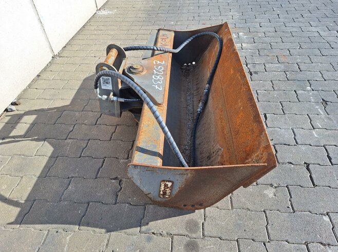 Rädlinger Grabenräumlöffel schwenkbar 1200 mm