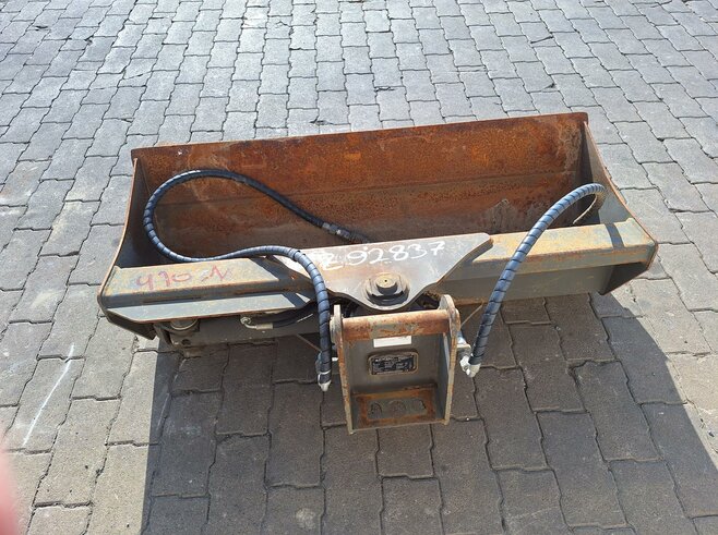 Rädlinger Grabenräumlöffel schwenkbar 1200 mm