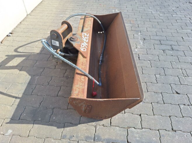 Rädlinger Grabenräumlöffel schwenkbar 1200 mm