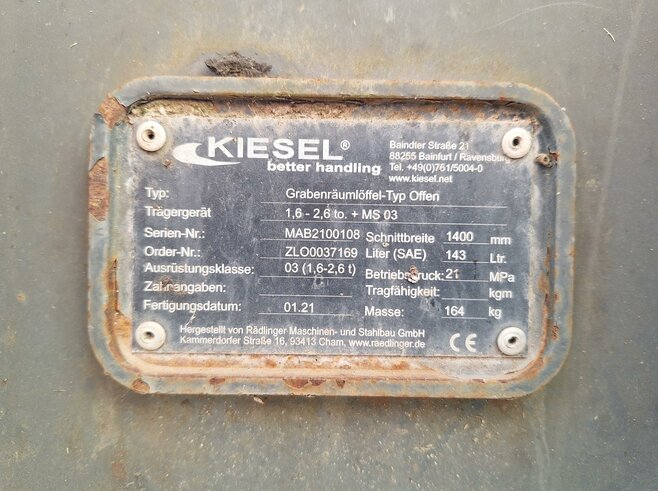 Rädlinger Grabenräumlöffel schwenkbar 1200 mm